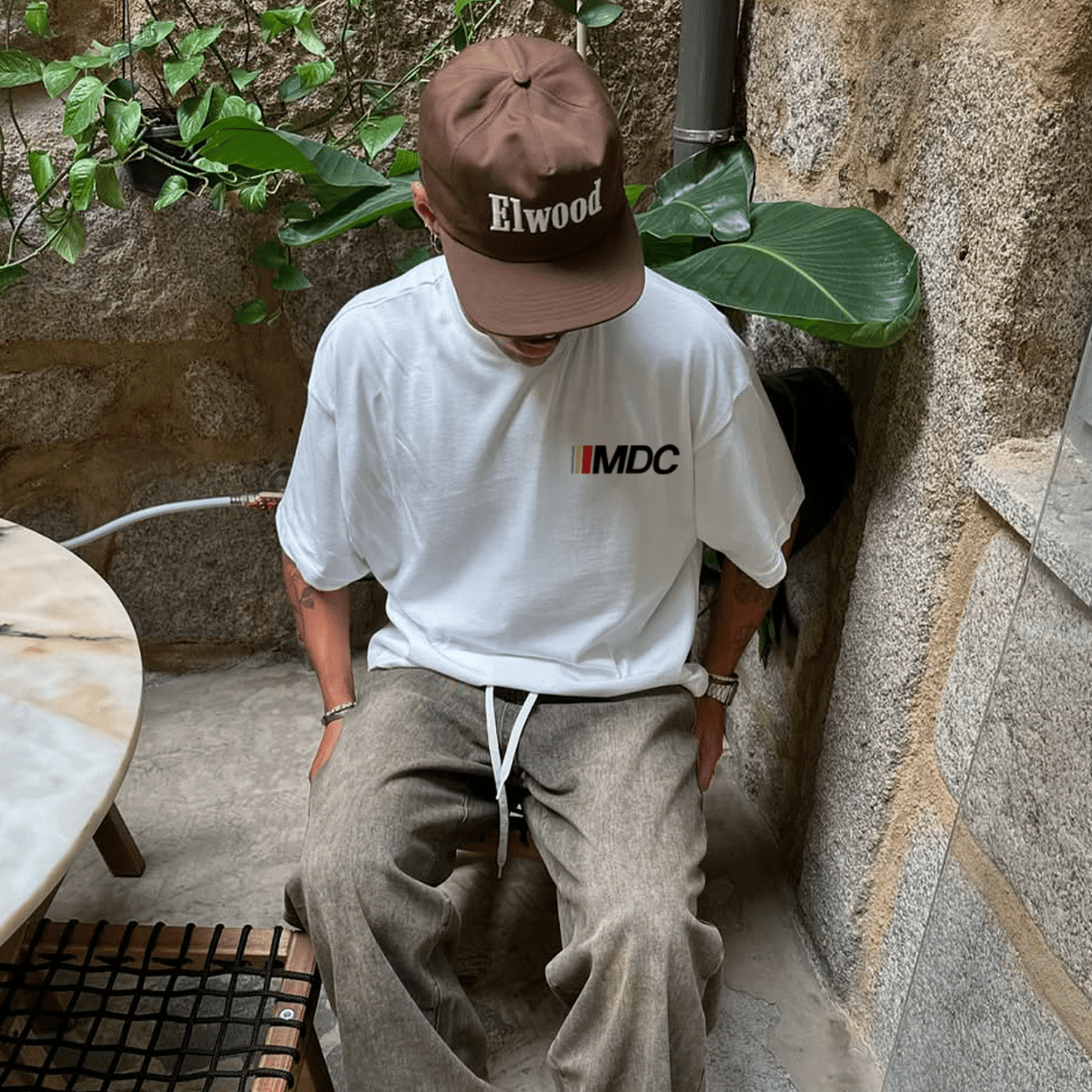 Icon Tee - Maison Du Cygne