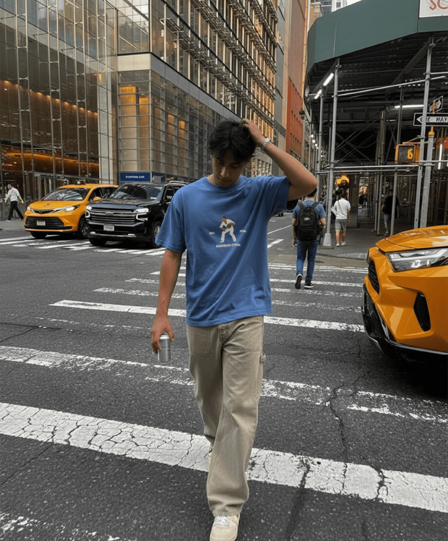 UNDERDOG™ TEE - Maison Du Cygne