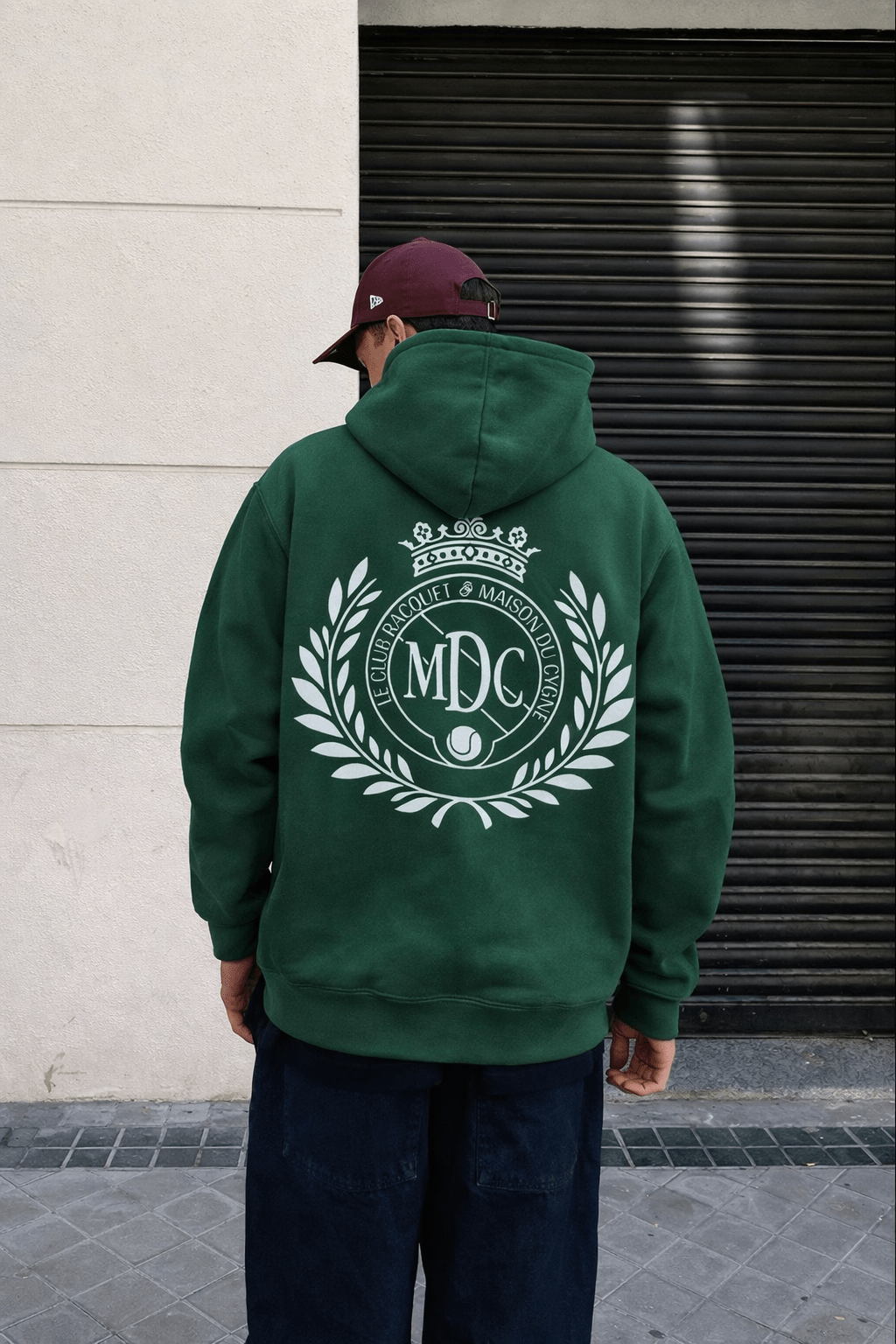 LE RACQUET CREST HOODIE - Maison Du Cygne