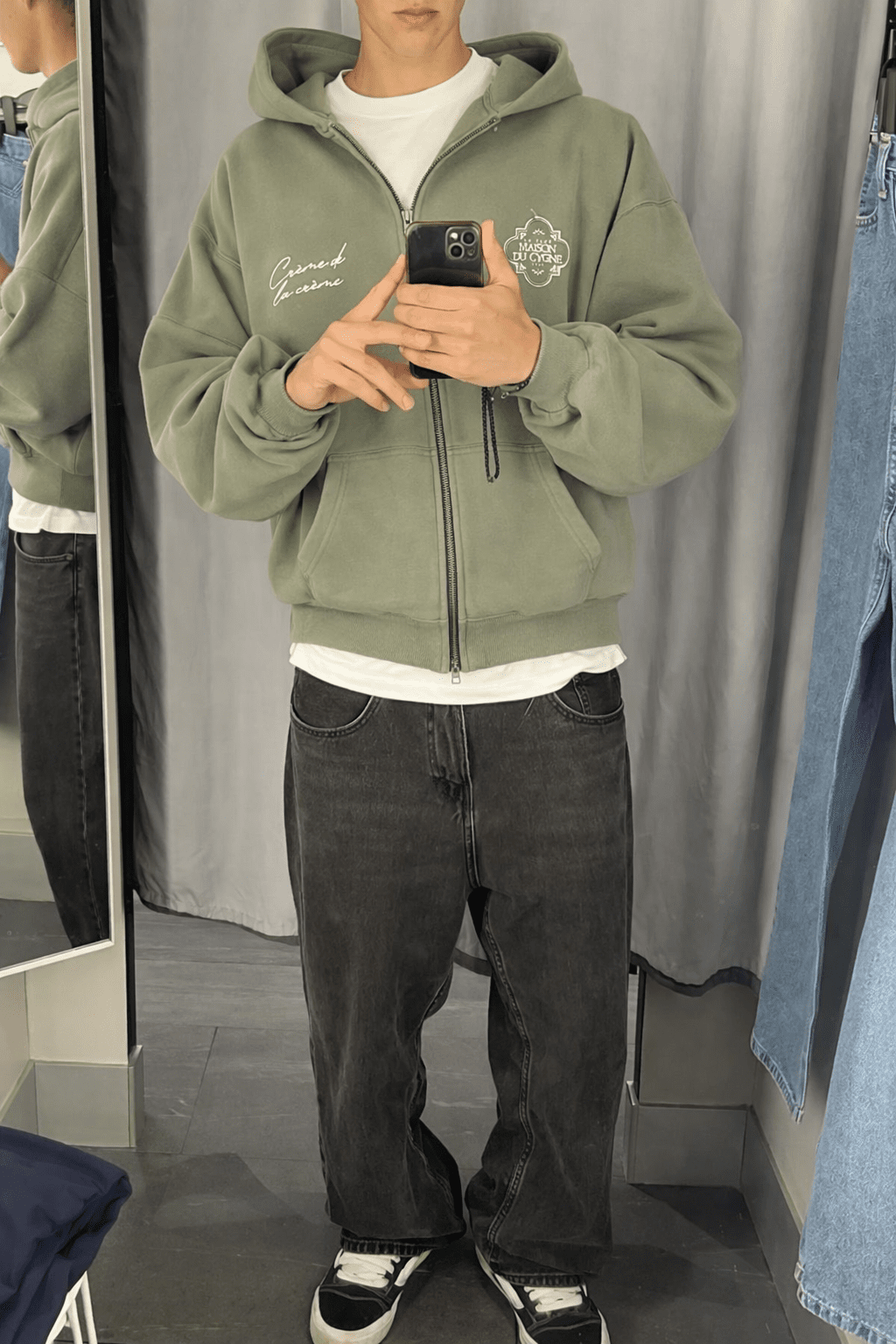 PALAIS HOODIE - Maison Du Cygne