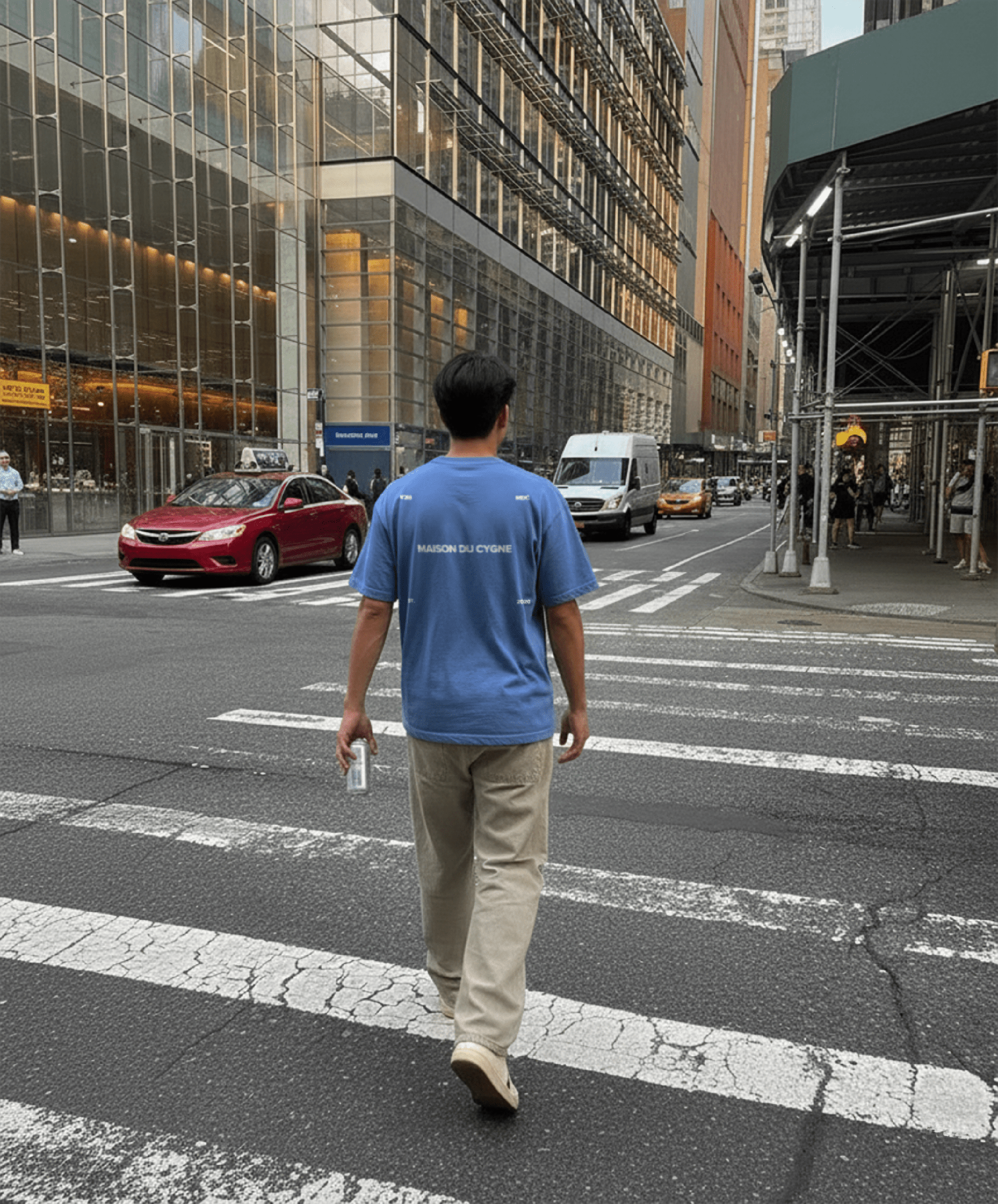 UNDERDOG™ TEE - Maison Du Cygne