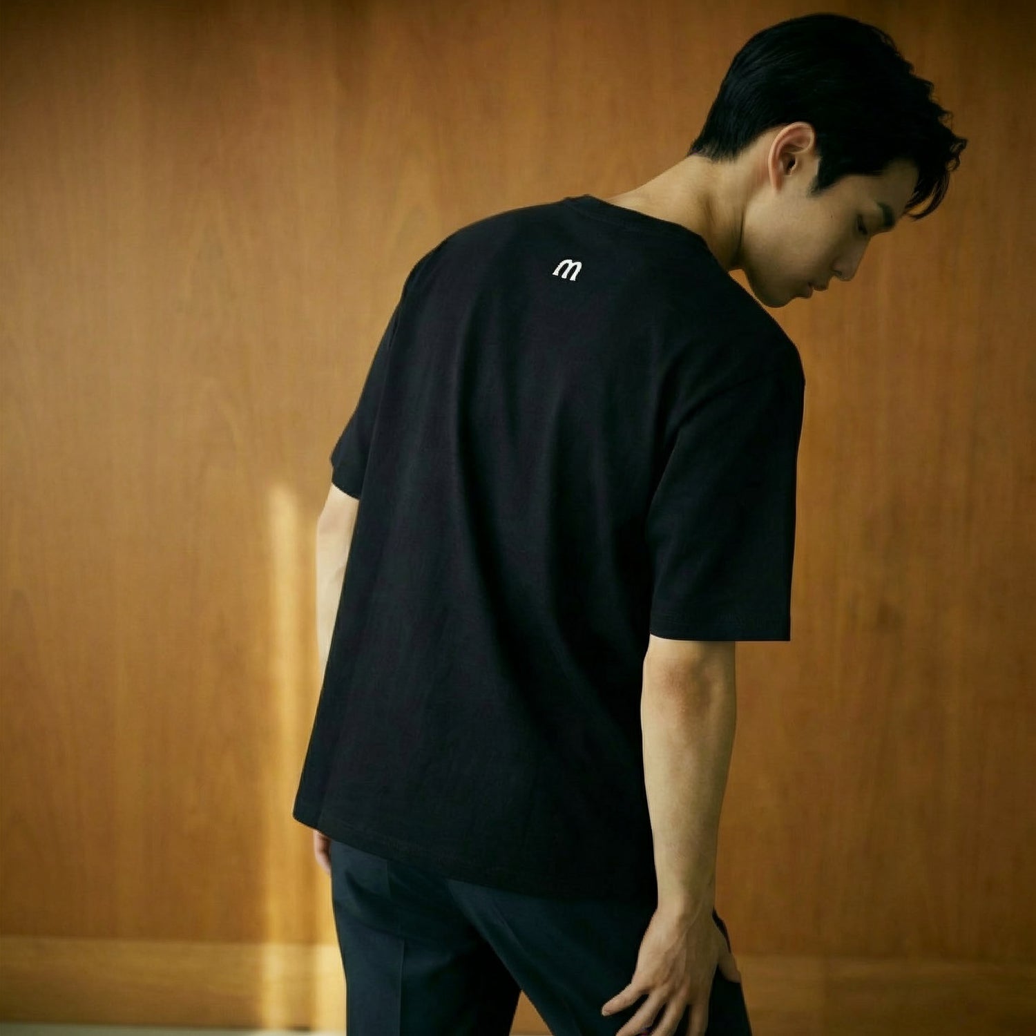 BLACK COURT EDITION TEE