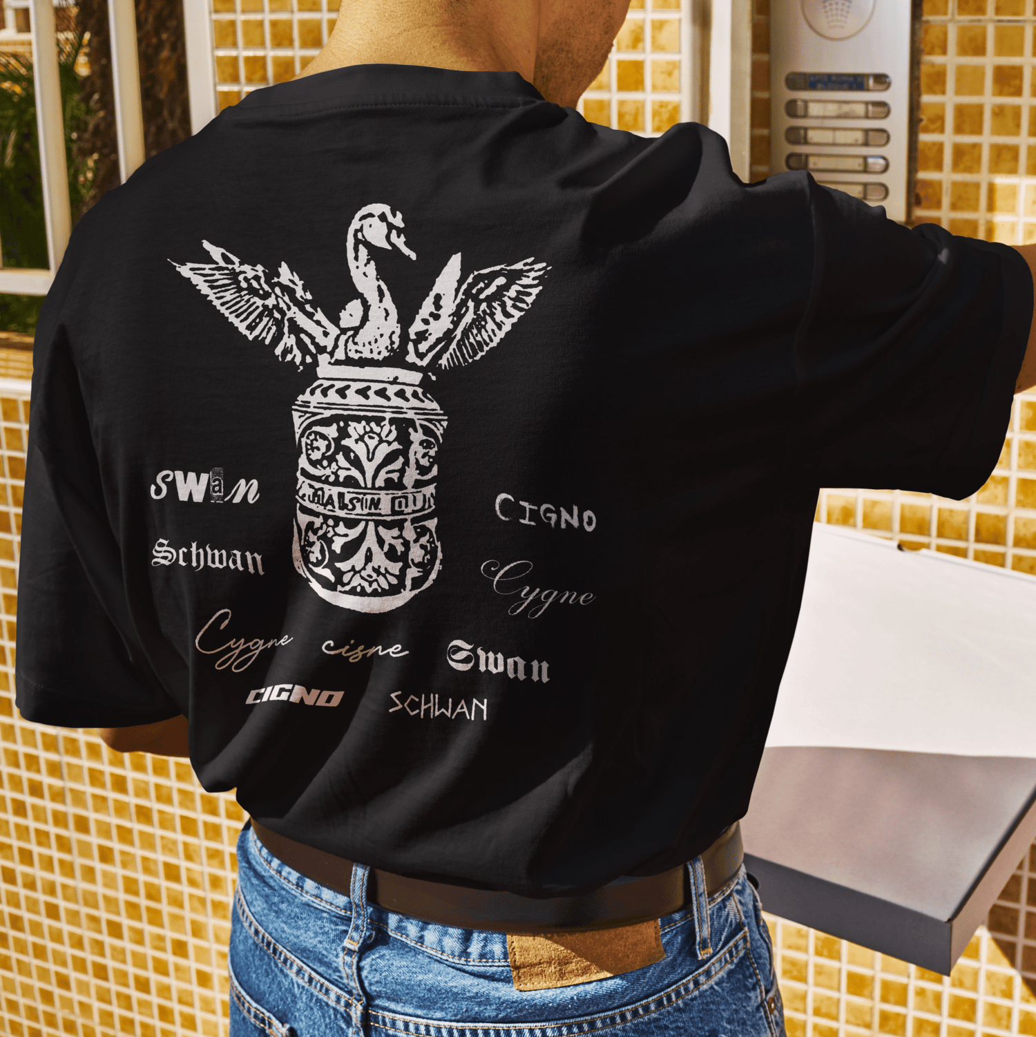 I'm an icon Tee - Maison Du Cygne